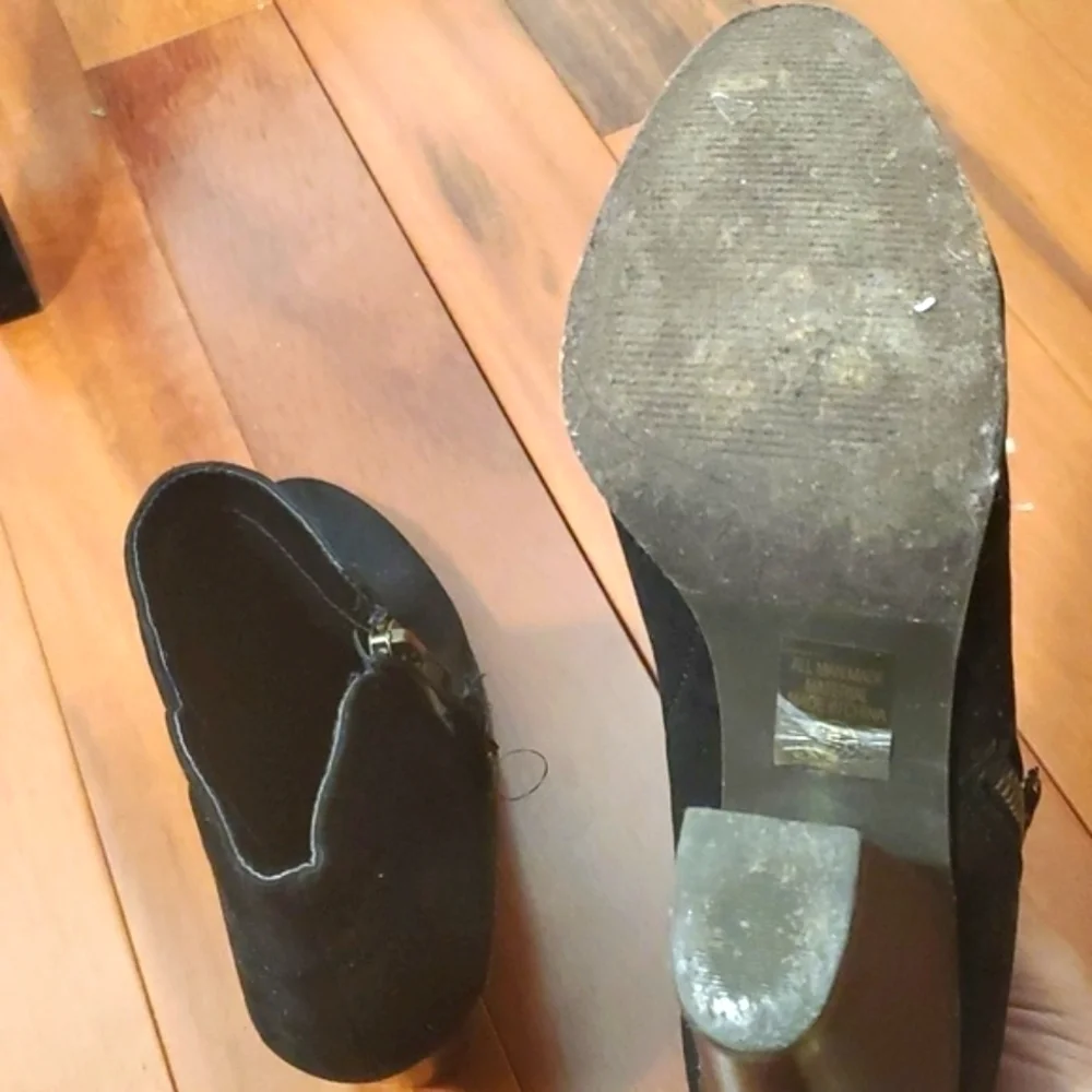 Charlotte Russe Black Suede boots booties Size 8
